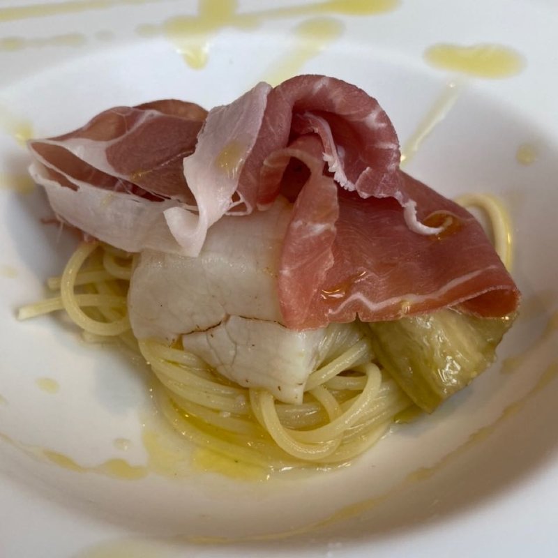 帆立と焼き茄子のフェデリーニ(レストラン・ピウ)