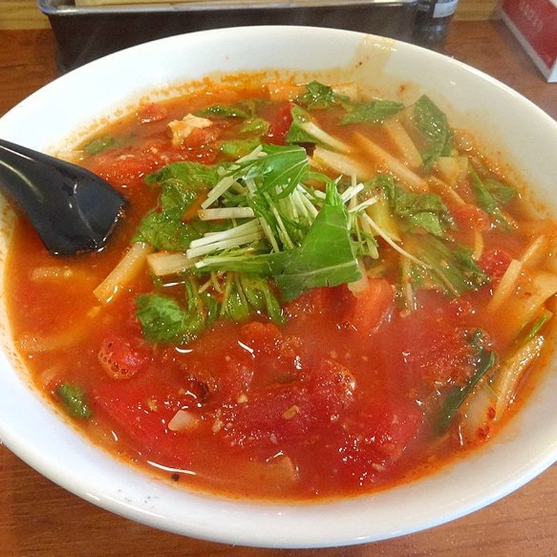 とまとらぁ～めん(とまとらぁーめん おおとり)