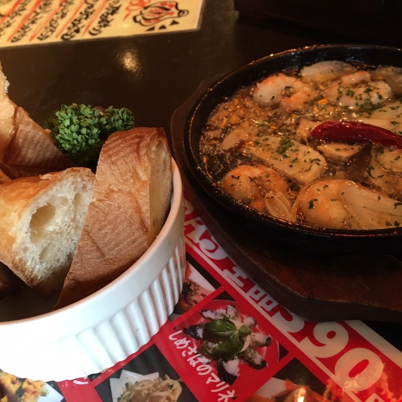 海老と舞茸のアヒージョ(イタリアンバルG)