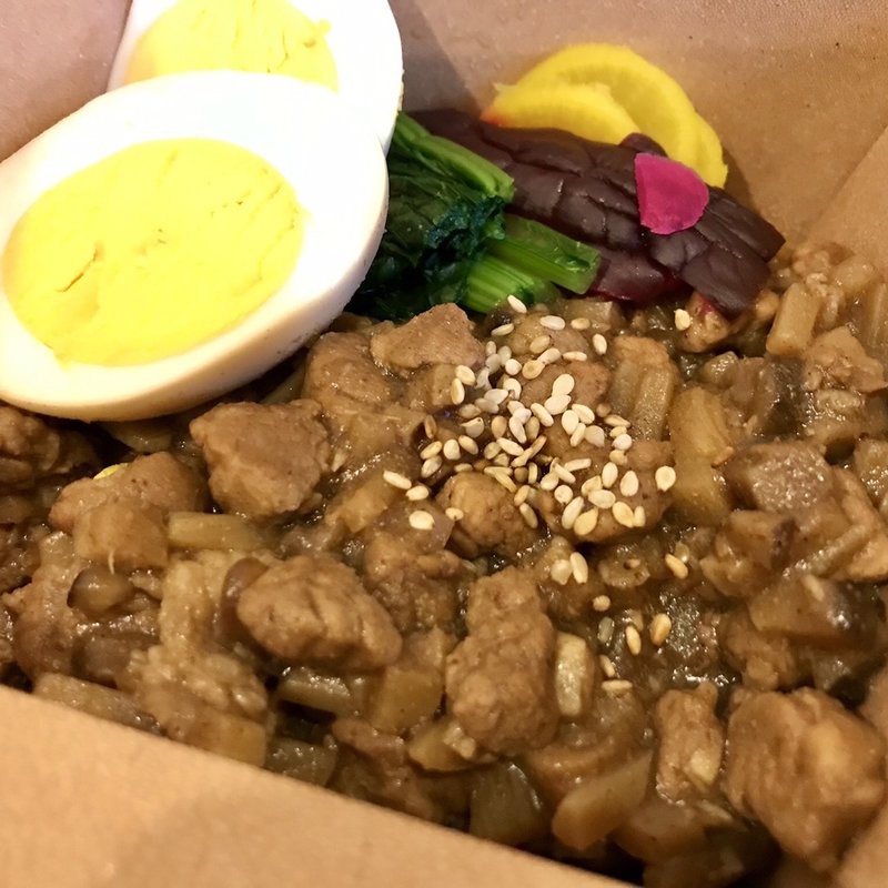 魯肉飯(BY AND BY)