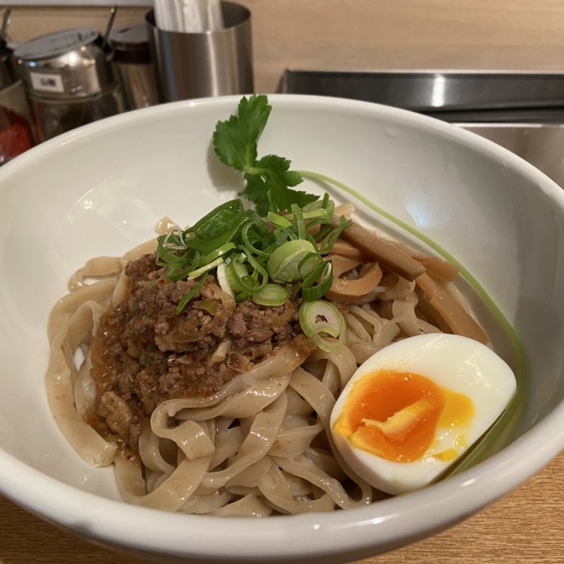アンガス黒粋牛とガリシア栗豚の挽肉まぜ麺(麺屋 もりき 都島)