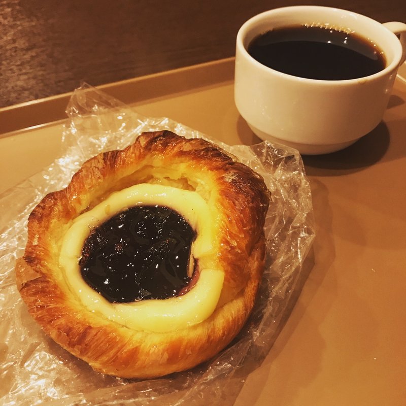 ブルーベリーチーズ(ニキベーカリー 綾瀬店)