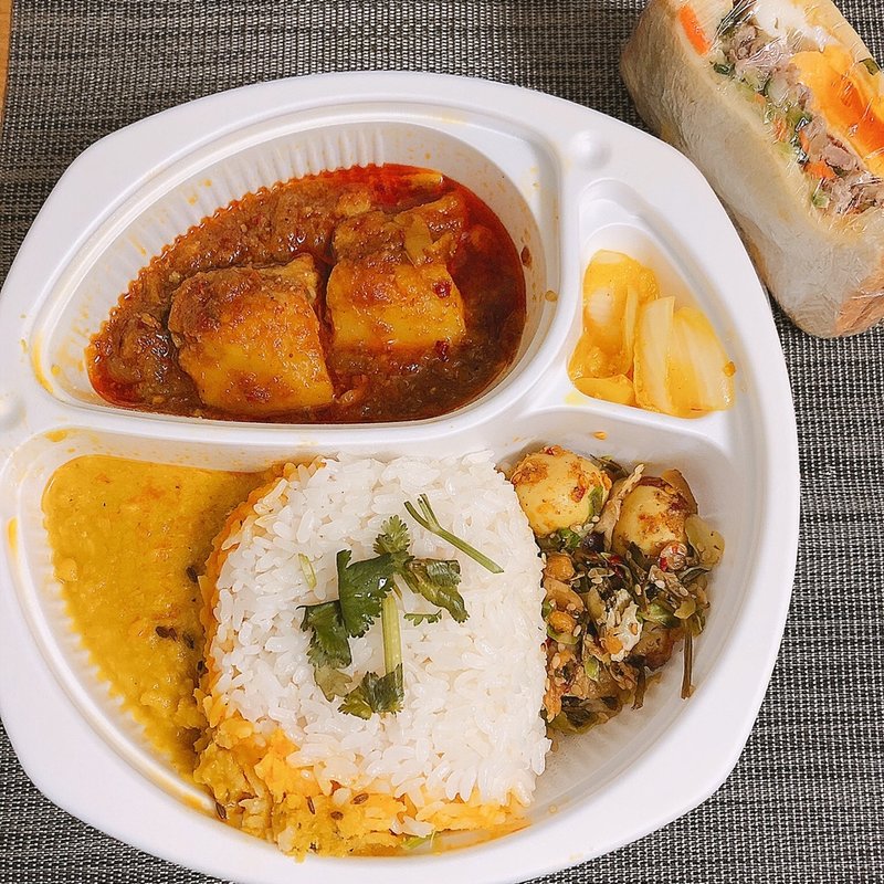 ミャンマー弁当(サケトメシ)