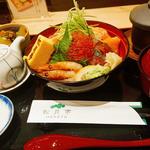 海鮮丼