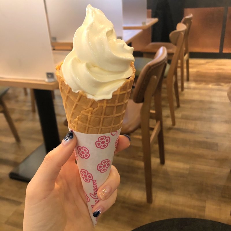 ソフトクリーム(三本珈琲店　ポルタ店)