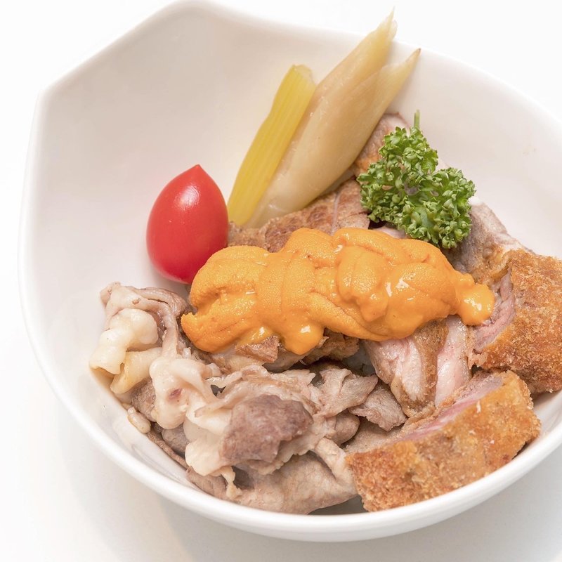 テイクアウト 肉ぜいたく丼(かがやき)
