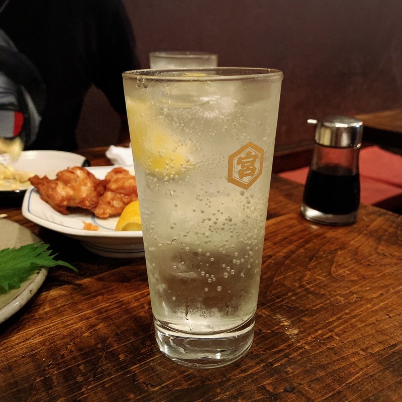 生レモンサワー(赤○中目黒｜居酒屋)