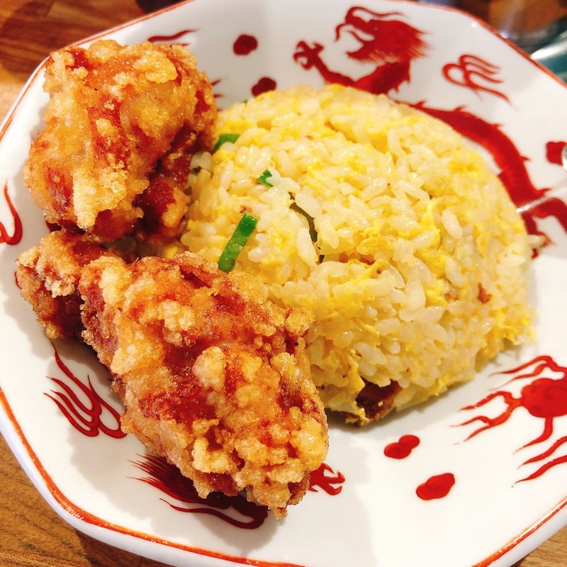 炒飯ハーフ　唐揚げ2個添付(ハレノチ晴)