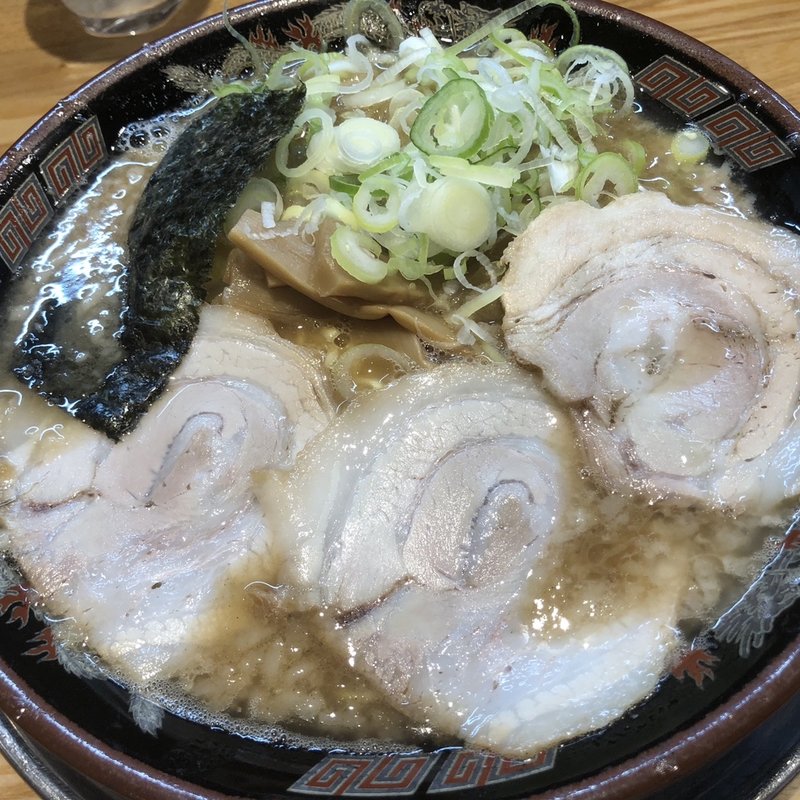 とんこつしょうゆWスープラーメン(宮崎とんこつラーメン 風来軒 大阪本店)