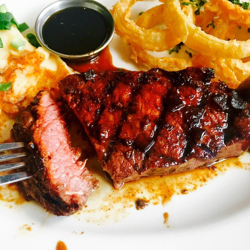 フライデーズ シグネチャー ニューヨーク ストリップ ステーキ(T.G.I. FRIDAYS 品川店 （ティージーアイ フライデーズ）)