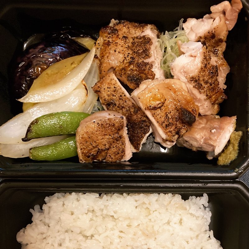 鶏と春野菜のお弁当(中俣酒造 茂助)