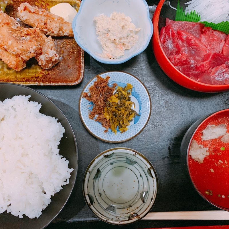 から揚げ(まぐろ料理紀文)