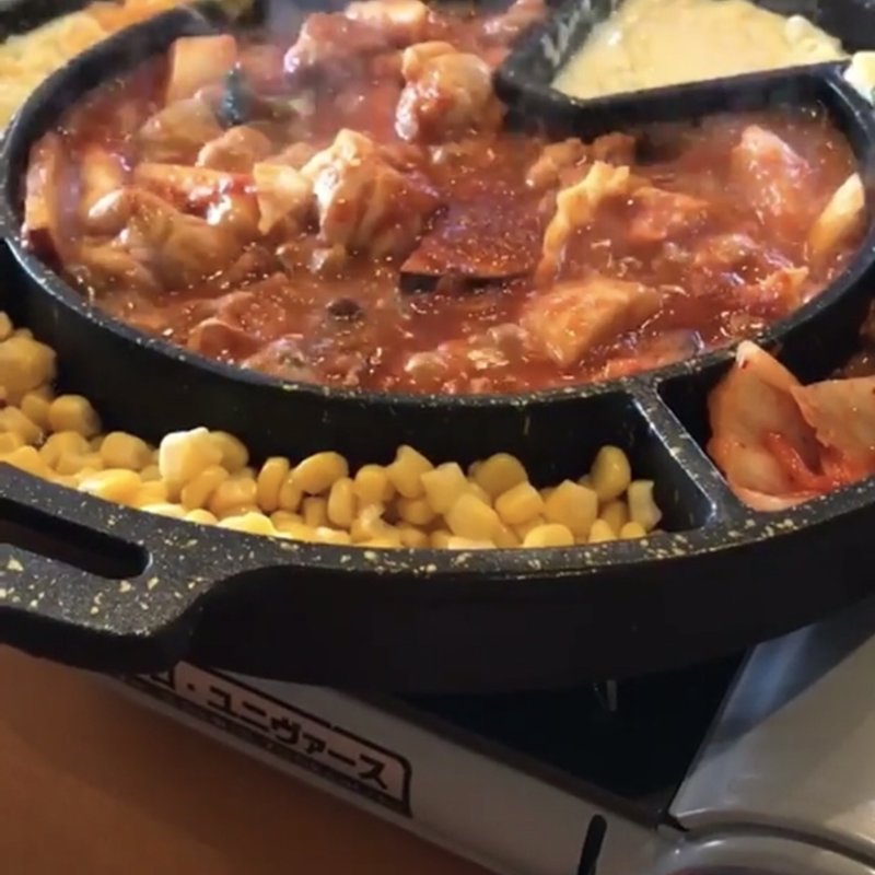 チーズダッカルビ(3匹の子ぶた )