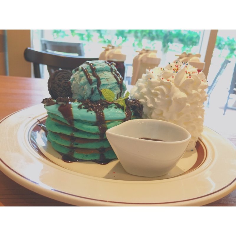 原宿チョコミントパンケーキ(Eggs 'n Things 名古屋PARCO店)