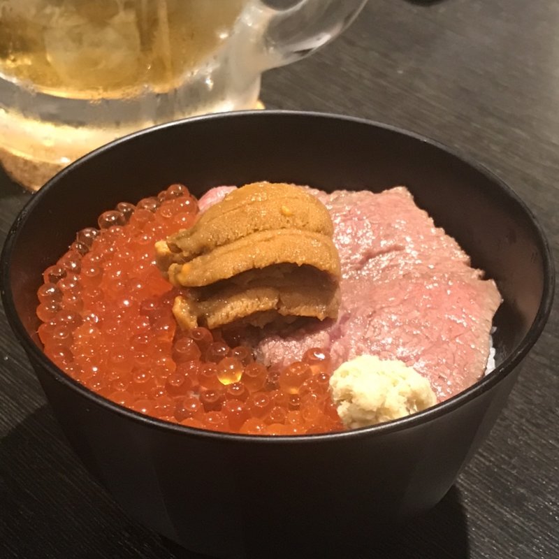 ミニ痛風丼(板前焼肉 赤と霜 三軒茶屋本店)