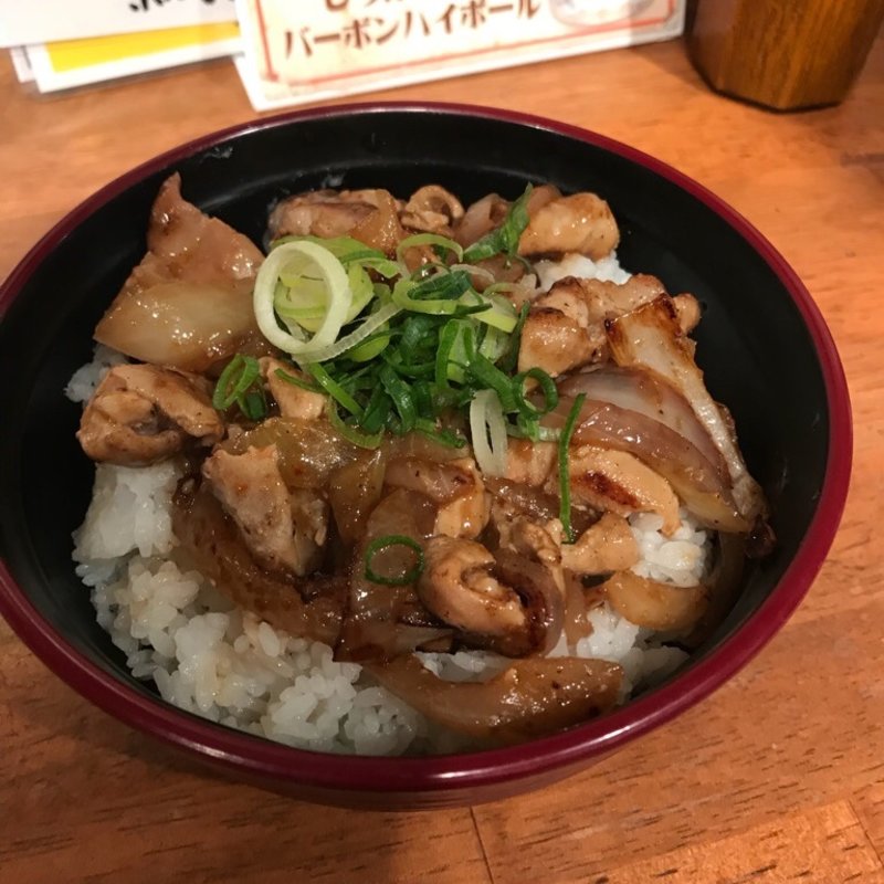 ホルモン丼(ホルモンバル 千里中央店)