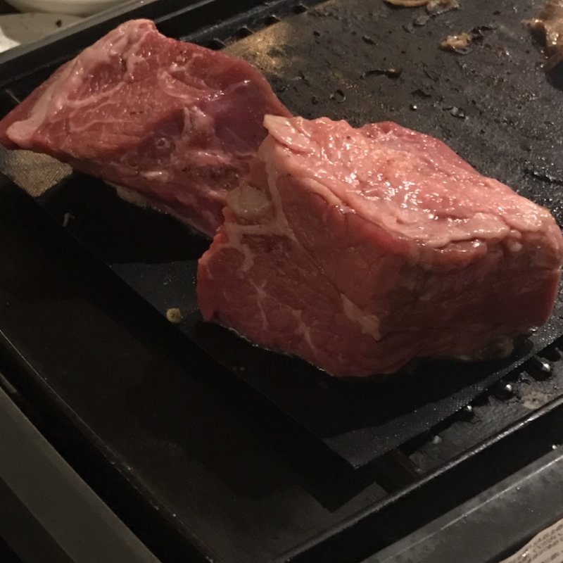 ブロックステーキ(ステーキ＆焼肉 食べ放題 300B ONE 新宿西口店)