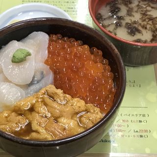 海鮮丼(きくよ食堂)