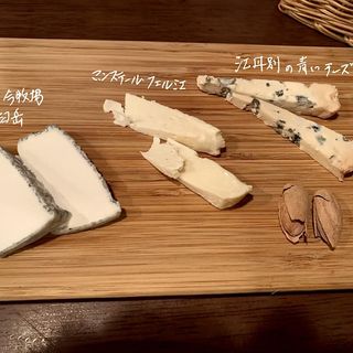 チーズ盛り合わせ(PARADISO DEL VINO TAKEUCHI パラディーゾ デル ヴィーノ タケウチ)