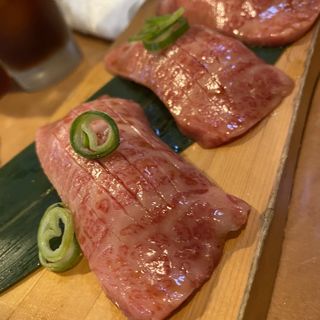 肉寿司(牛和心伝)