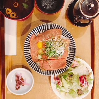 近江牛大トロのうっしっし丼(肉割烹バル 牛牛 GYUGYU 祇園本店 )