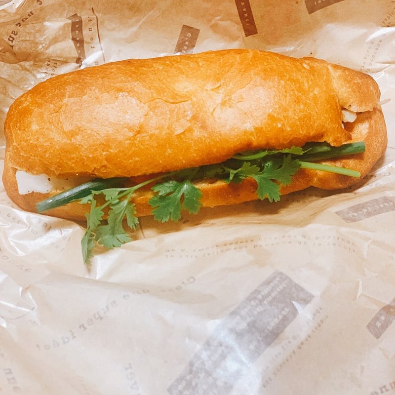 レモングラス豚焼肉のバインミー(ホアホア （ＨＯＡ ＨＯＡ）)