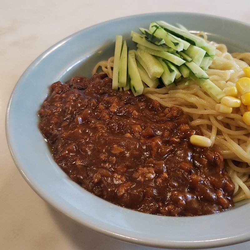 ジャージャー麺(龍朋)