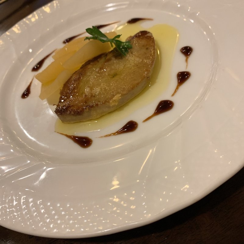 りんごとフォアグラのソテー(Cuore)