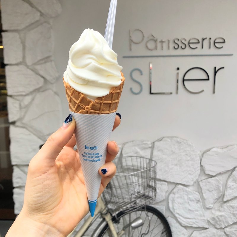 バニラソフトクリーム(パティスリー エスリエール Pâtisserie sLier)