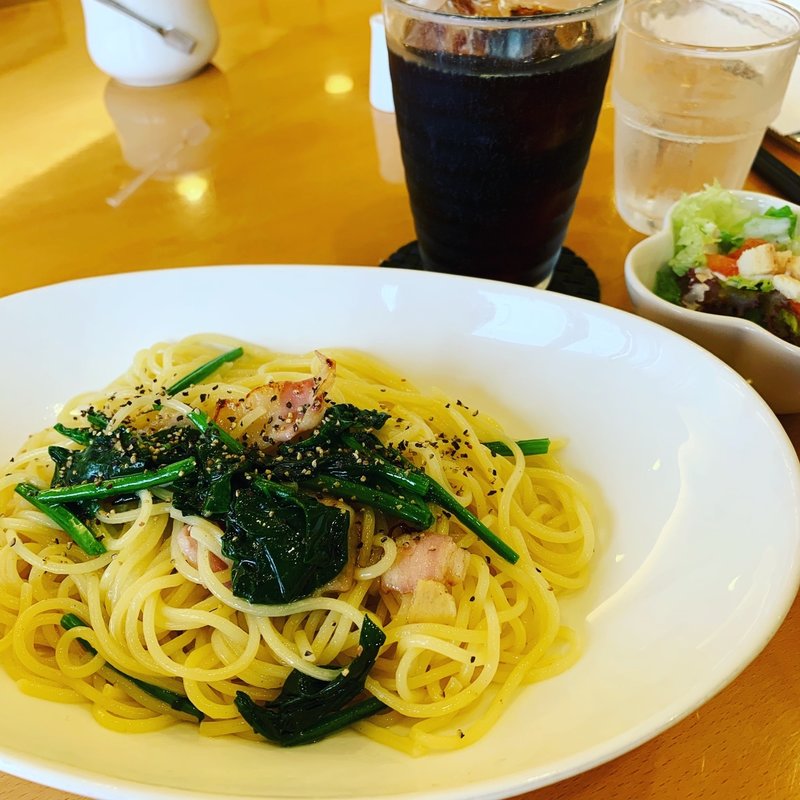 ベーコンとほうれん草のペペロンチーノ(アナベルコーヒー )