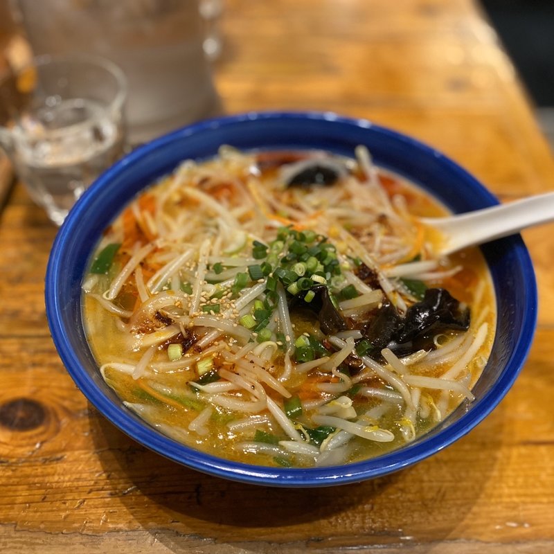 酸辣湯麺(麺飯食堂 なかじま)