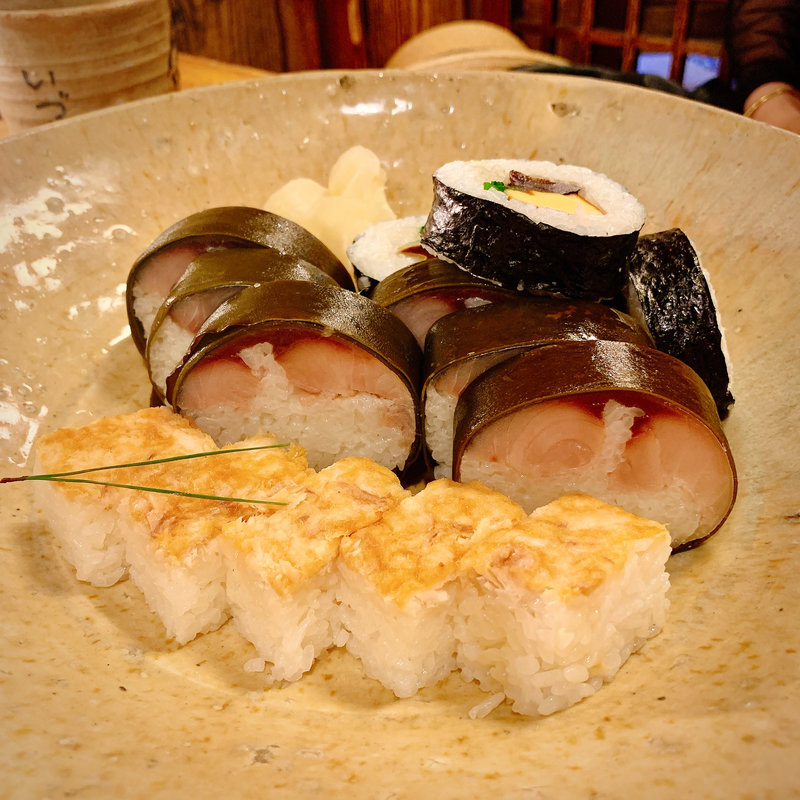 鯖姿寿司＋押し寿司巻き寿司(いづ重)