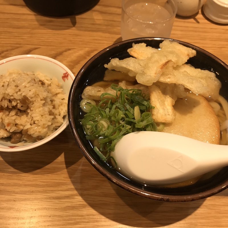 ゴボウ天丸天うどん(うどん平)