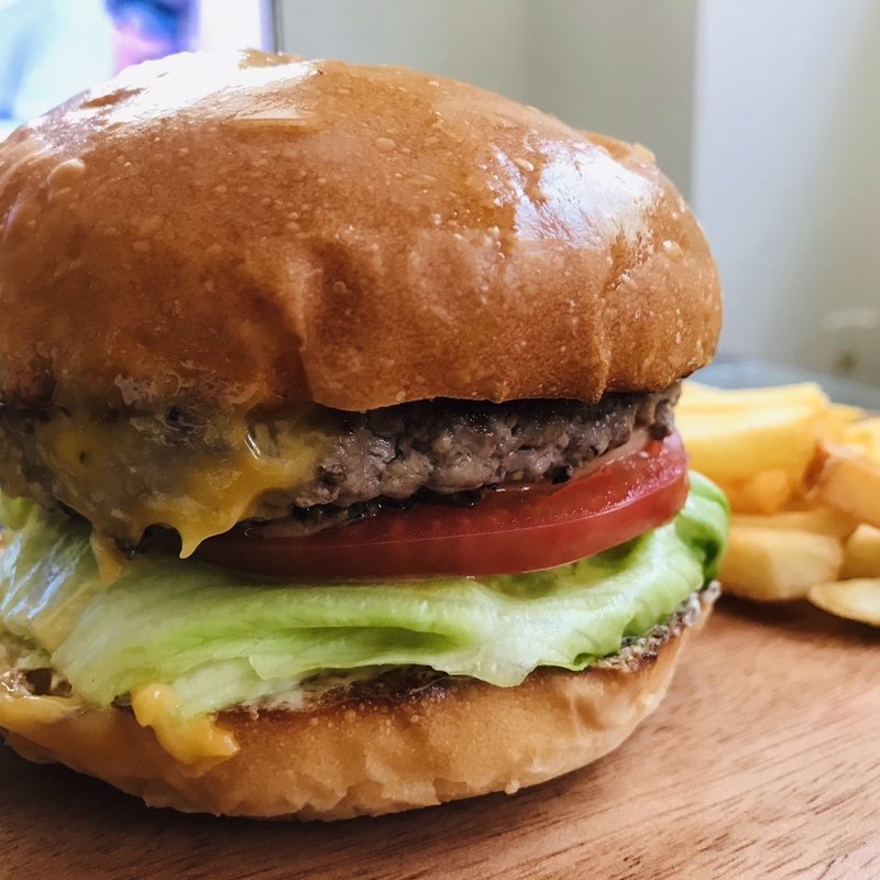 CHEESE BURGER(BURGER&MILKSHAKE CRANE)