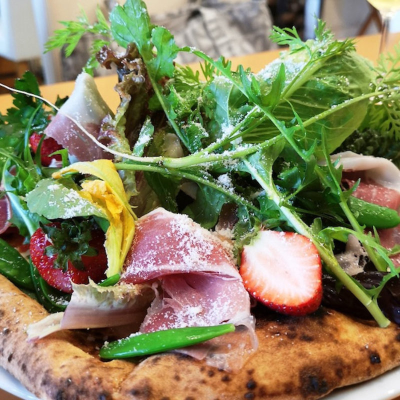 ピッツァオルトNARA(マガジーノ （Magazzino）)