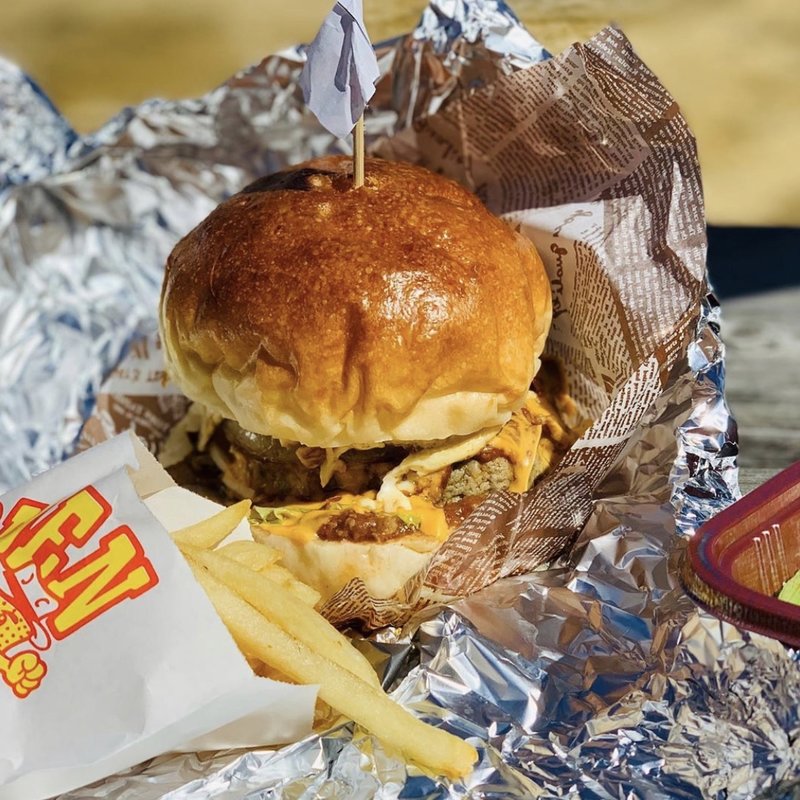 秘密基地akariの淡路島バーガー(秘密基地akari （ヒミツキチアカリ）)