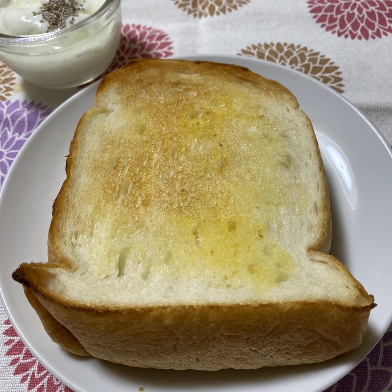 湯だね食パン(ＲＡＢＢＩＴＰＥＡＣＥ)