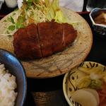 とんかつ定食(あれんじ亭)