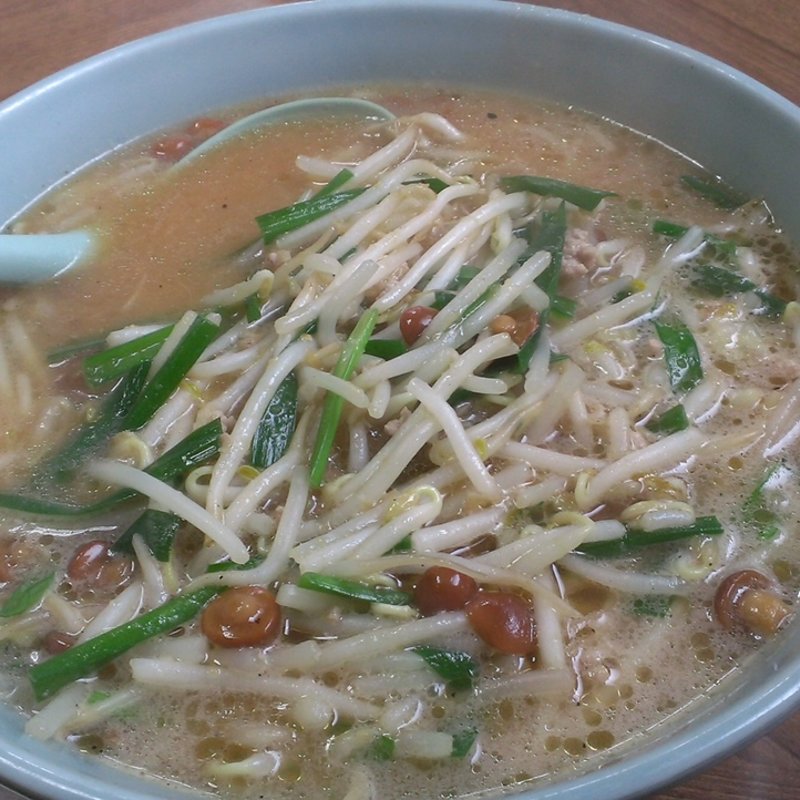 なめこ味噌ラーメン(大八ラーメン)