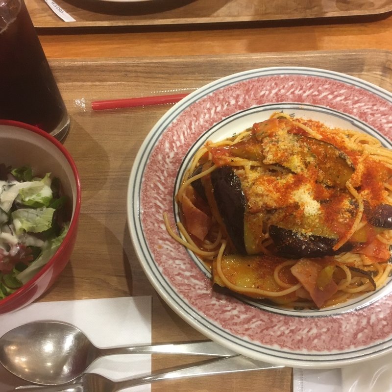 ナスとベーコンのトマトパスタ(ウエスト カフェ 麦野店)