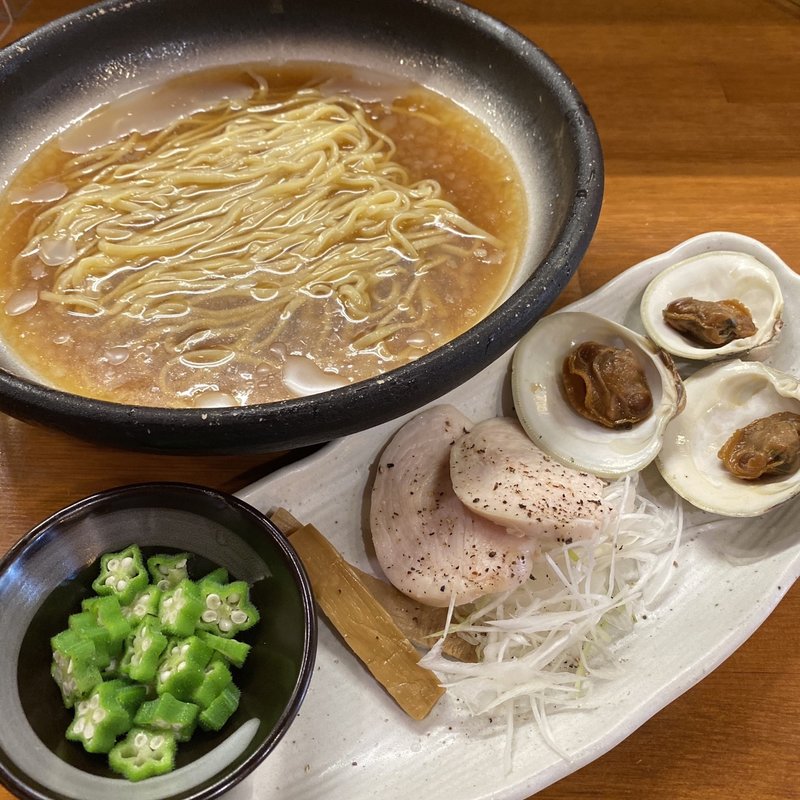 鶏と白ハマグリの貝出汁冷やし(醤油と貝と麺 そして人と夢 )