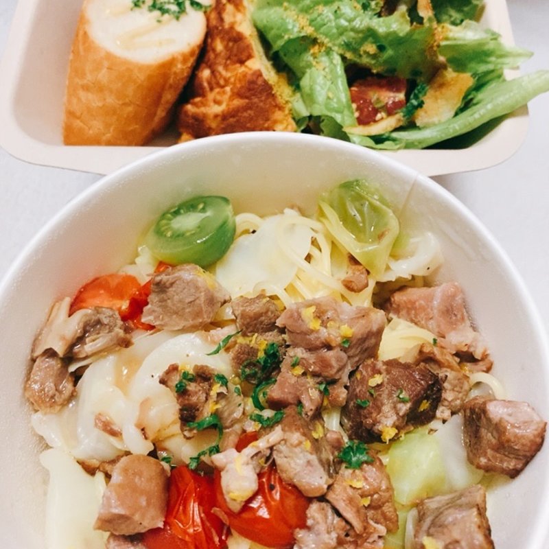 ランチプレート(肉のラグーとキャベツ　香草レモン風味)(taverna meta)