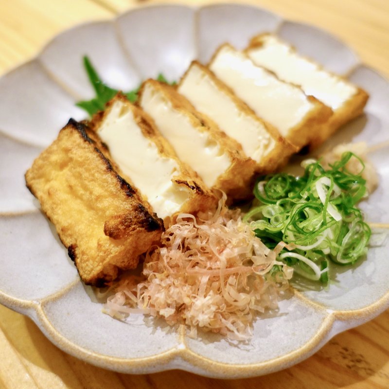 阿倍野　豆腐スギモト『眞ちゃん豆腐』の厚揚げ焼き(オオサカ堂)