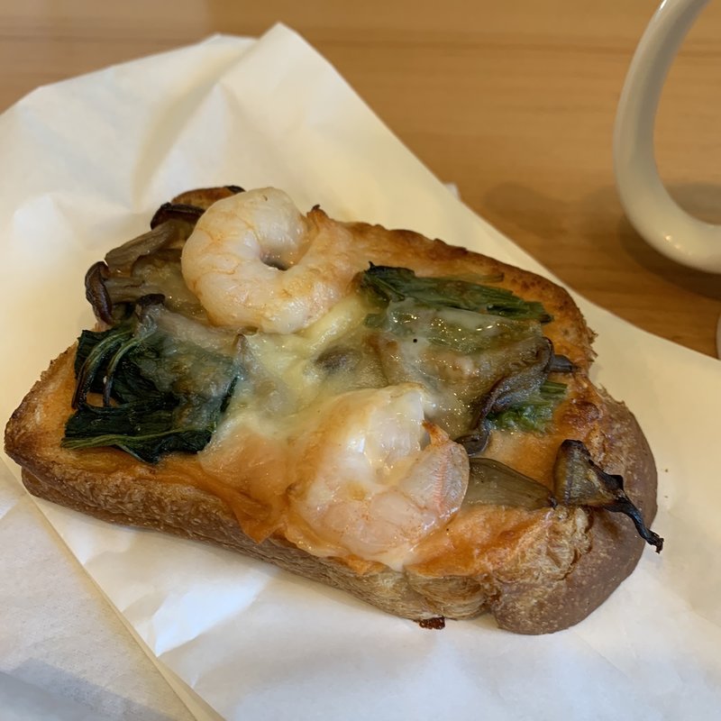 シーフード(ジュウニブンベーカリー 新宿京王店)