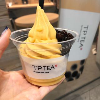 タピオカマンゴーソフトクリーム(TP TEA)