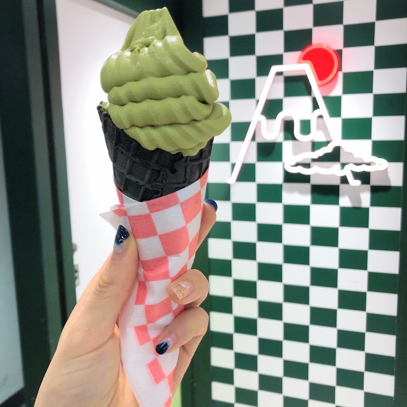 お抹茶ソフトクリーム(日本茶ミルクティー専門店OCHABA)