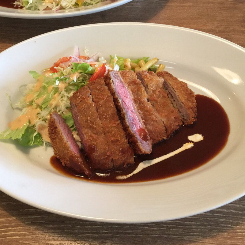 牛ヘレカツランチ(洋食 さかぐち)