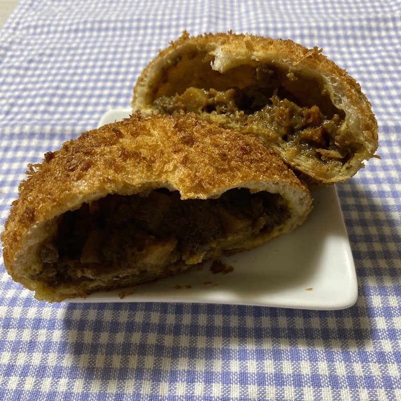 欧風カレーパン(グルニエ ア パン)