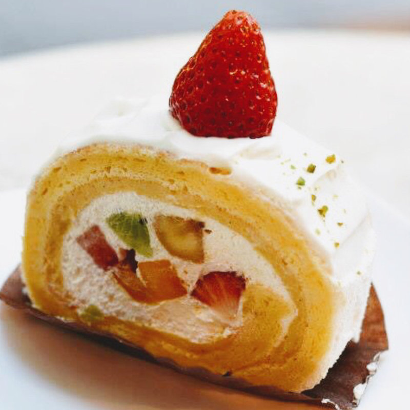 フルーツロールケーキ(アニヴェルセル カフェ 表参道)
