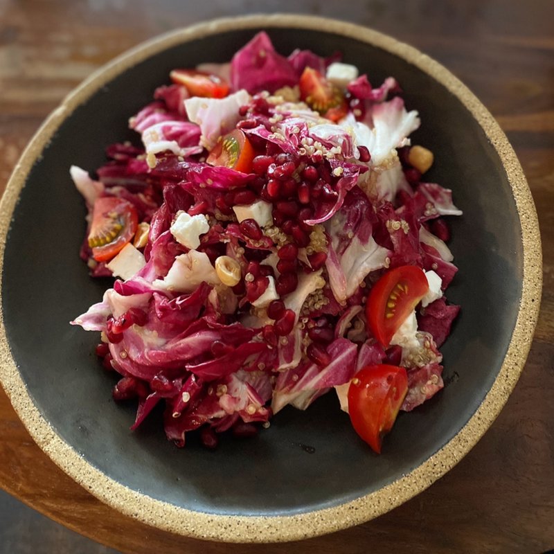 トレビス、キヌア、ザクロのサラダ(PATH)